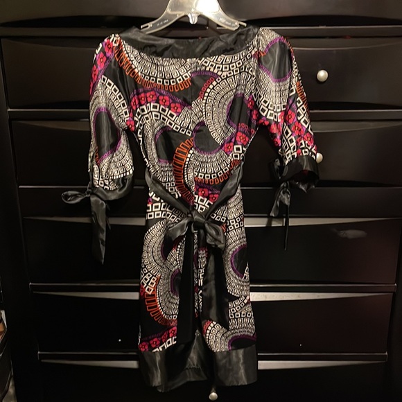 Dress - Picture 5 of 5